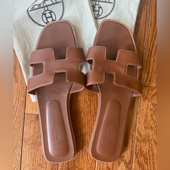 Hermes Oran Sandals, W42 - Picture 2 of 4